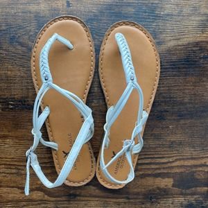 American Eagle White Sandals Size 8